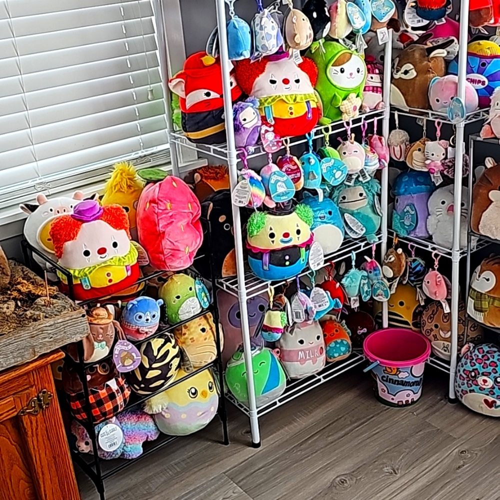 LIQUIDATION Squishmallows